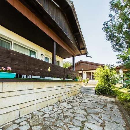 Alexander Parco vacanze