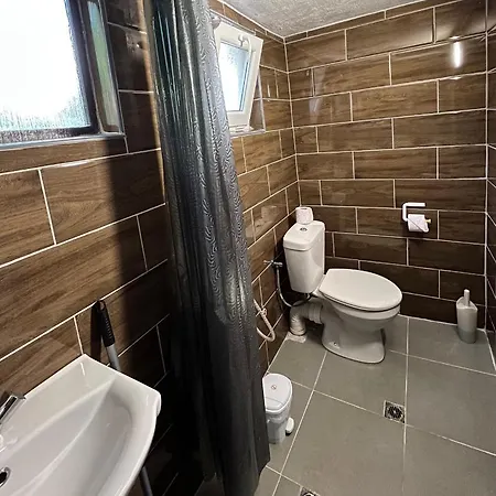 פארק נופש Alexander 2*